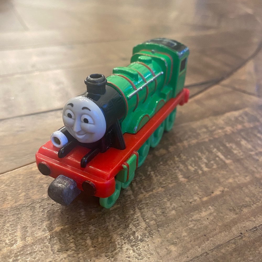 HENRY Thomas and friends diecast take n play train engine